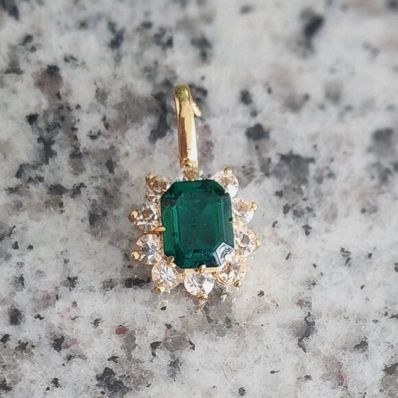 Gold Emerald & CZ Pendant-Needs Clasp Repair-Excellent-Pre-Loved Condition - Picture 1 of 10